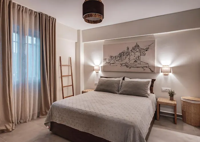 Syrrho's Vari (Syros)